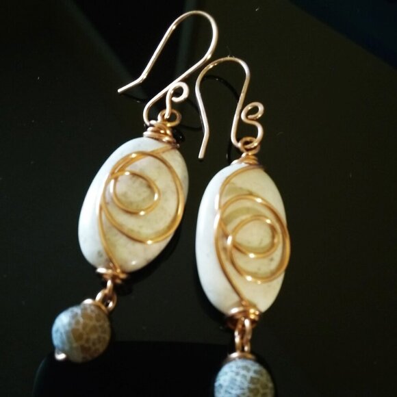 Feminine! Neutral Colors! Natural Stone Beads - Copper Wire Wrapped Design #1 - Picture 3 of 7